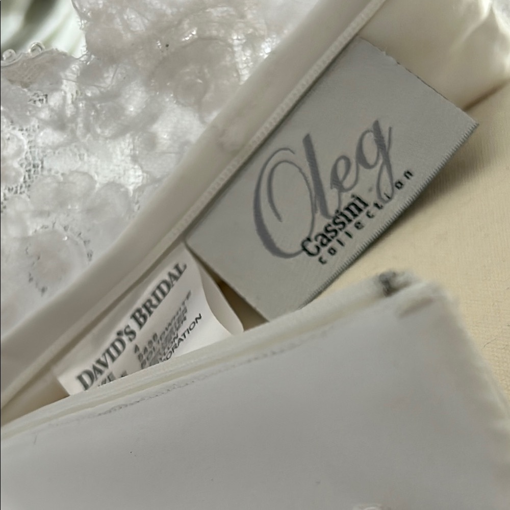 MAKE OFFER Oleg Cassini Strapless David’s Bridal White Wedding Dress - Picture 5 of 16